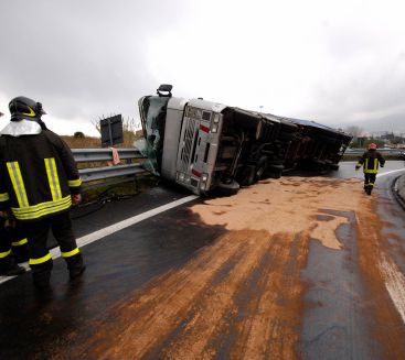 truck accident scene in Louisville KY